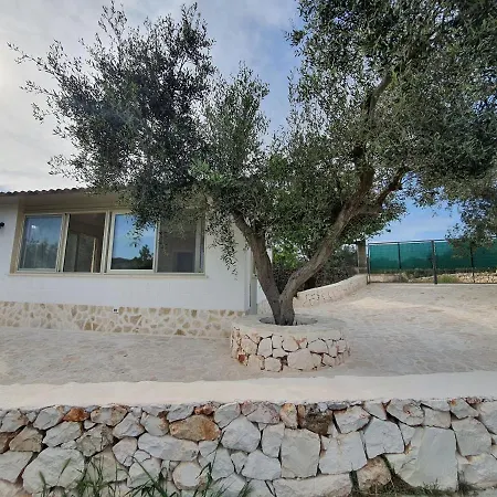 Lamia Giardino Degli Ulivi *